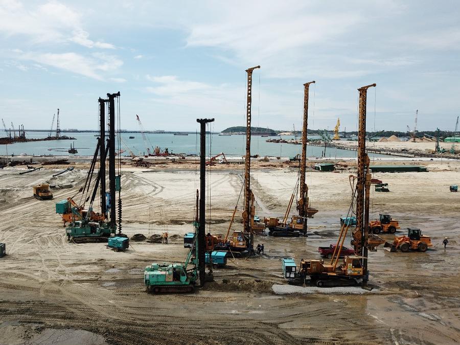 Keller ASEAN rigs working on site