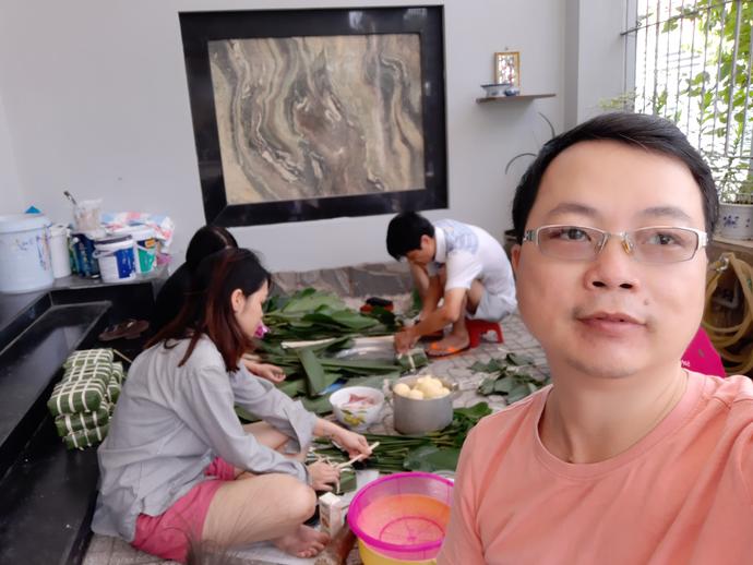 Keller staff celebrates Lunar New Year in Vietnam Tet